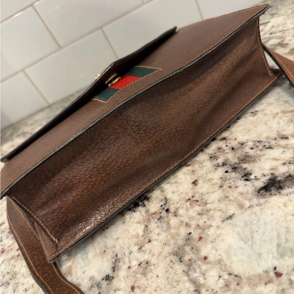 Gucci Brown Leather Satchel vintage with Gold Accent - Picture 12 of 16